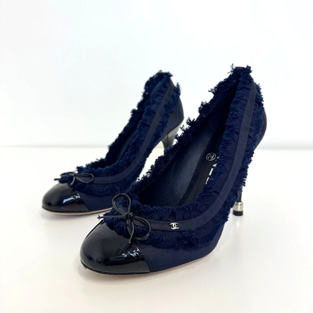 CHANEL Navy Raw-Edge Satin Black Patent Cap Toe Pumps 36 Bow CC Logo Heels